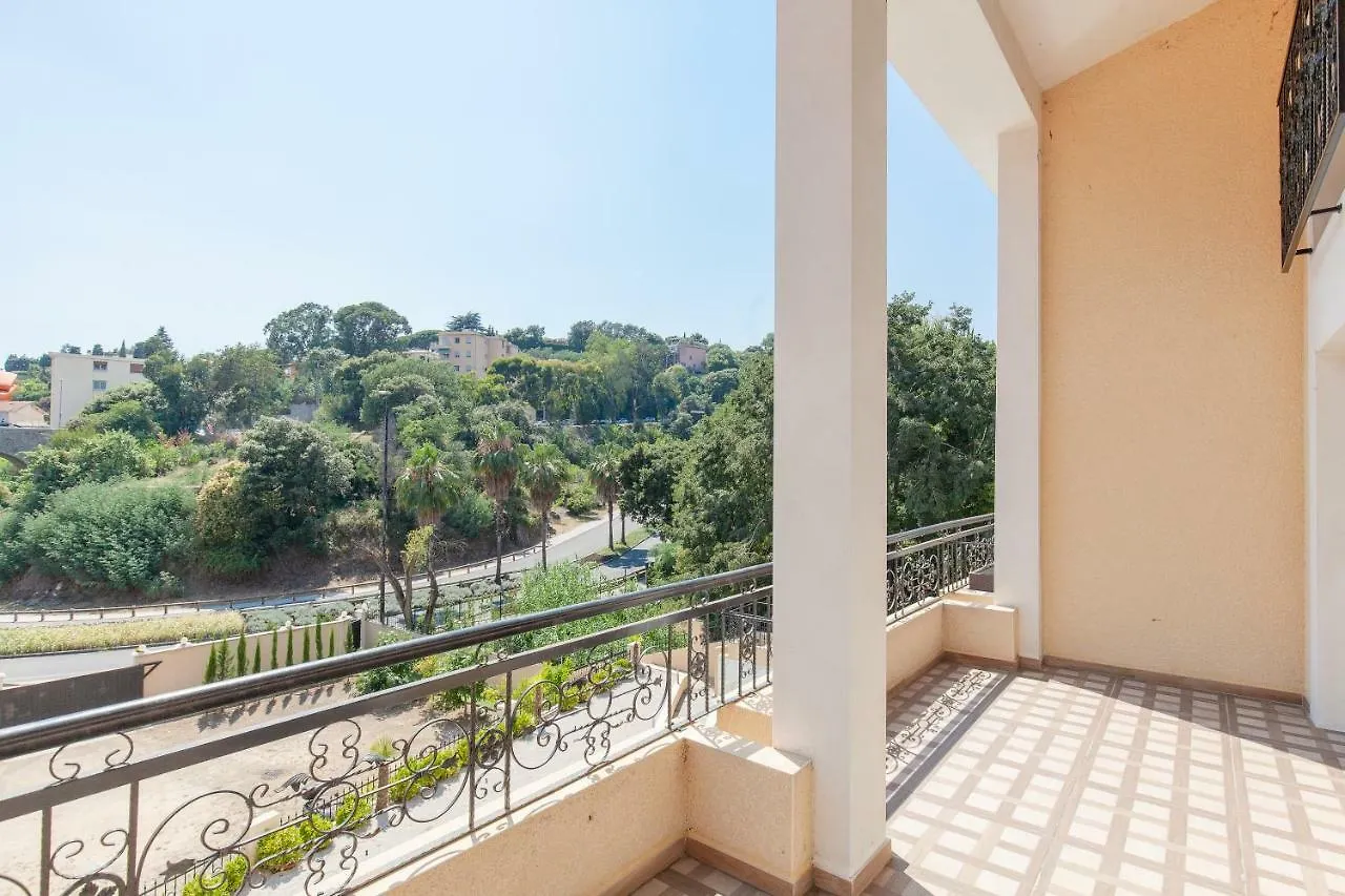** Aparthotel Residence D'Azur Riou Cannes France
